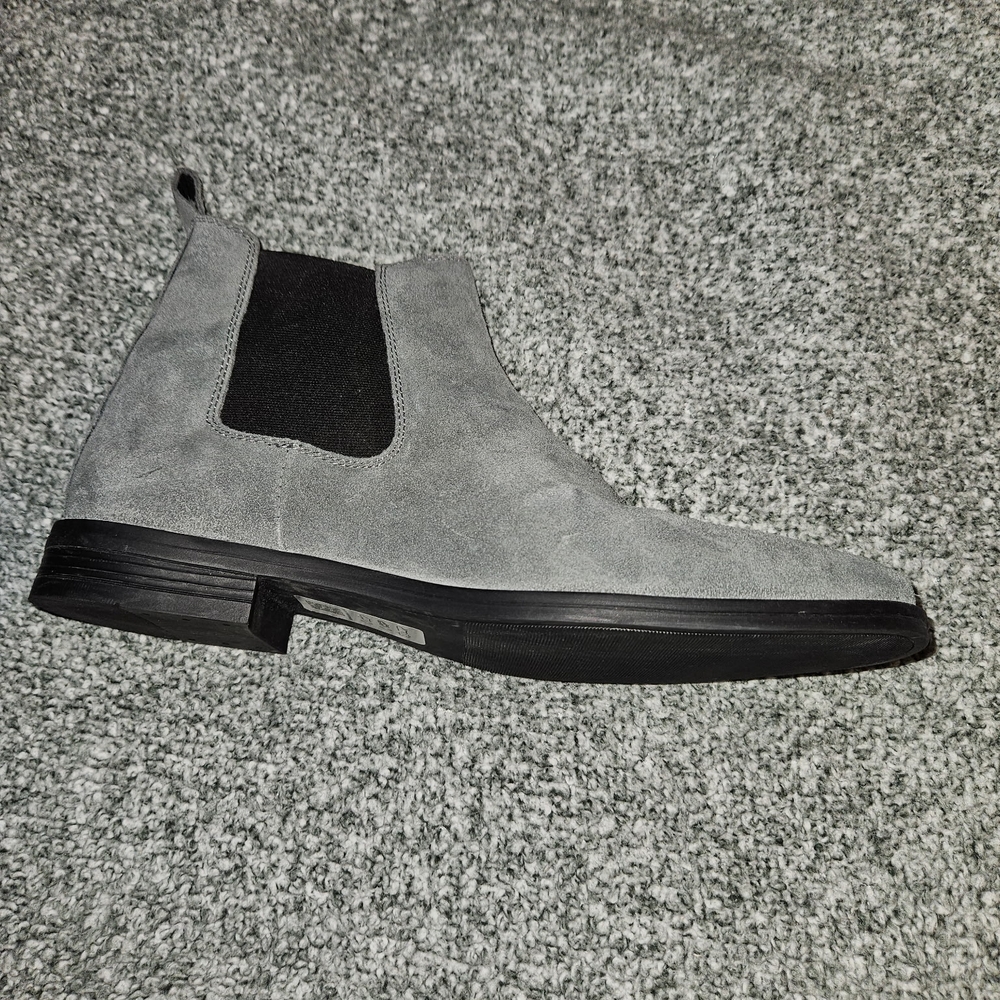 Men's Gray Chelsea Boots